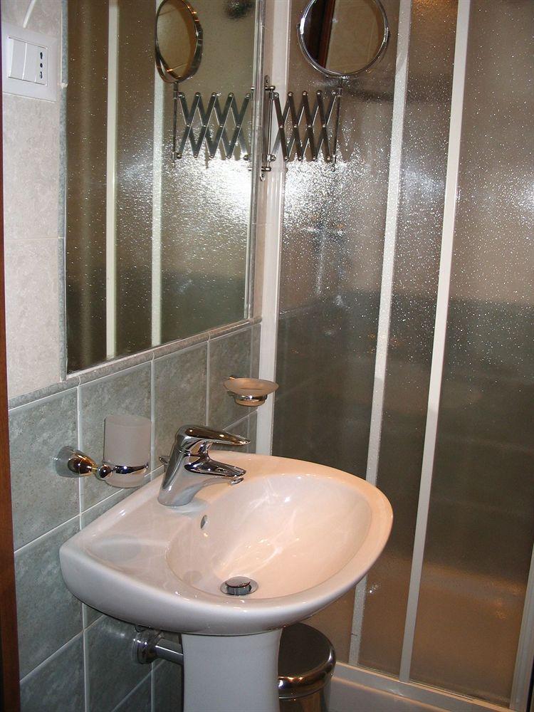 Tamara'S Suites Rom Exteriör bild